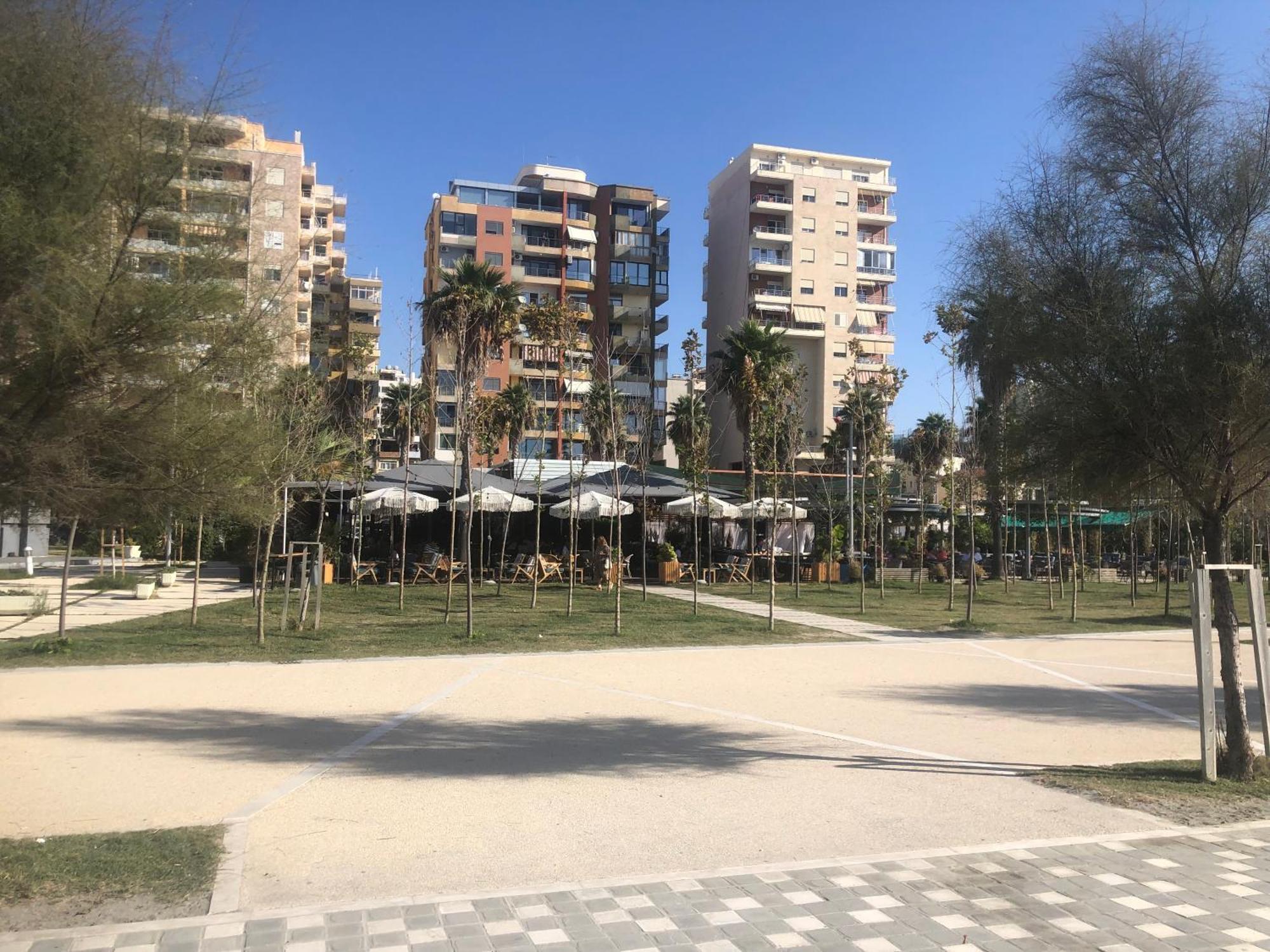 Vollga Four Seasons Apartment Durrës Exterior foto